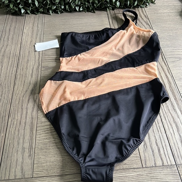 Norma Kamali Snake Mesh Mio One Piece in Black S 265$ NWT - Picture 8 of 9